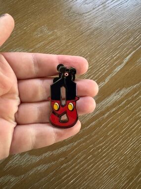 2026 Disney Parks Magic Kingdom Letters Mystery Box Pin G Mickey Mouse
